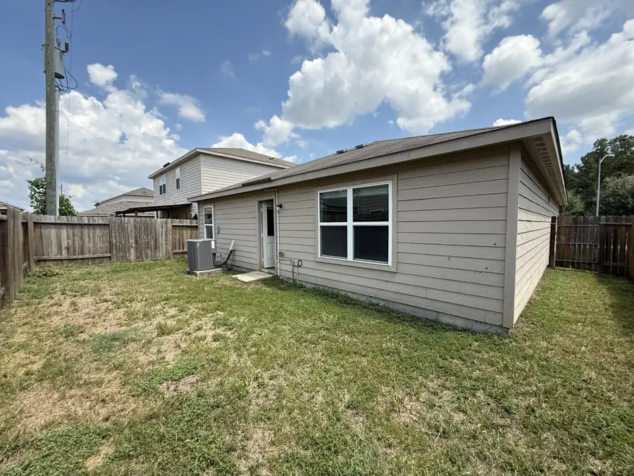 10527 Logger Pine Trail, Houston, TX 77088 - Image #3