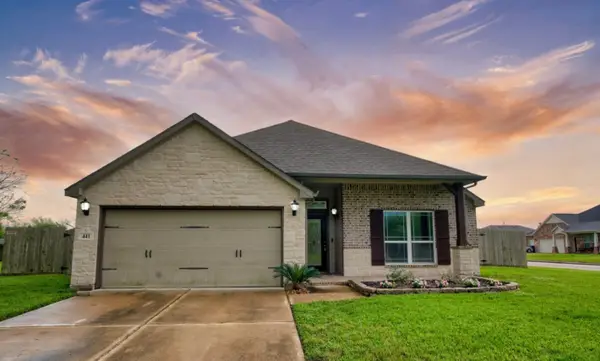441 Countryside Drive, West Columbia, TX 77486