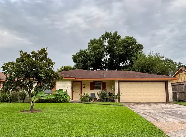 619 Rainy River Drive, Houston, TX 77037