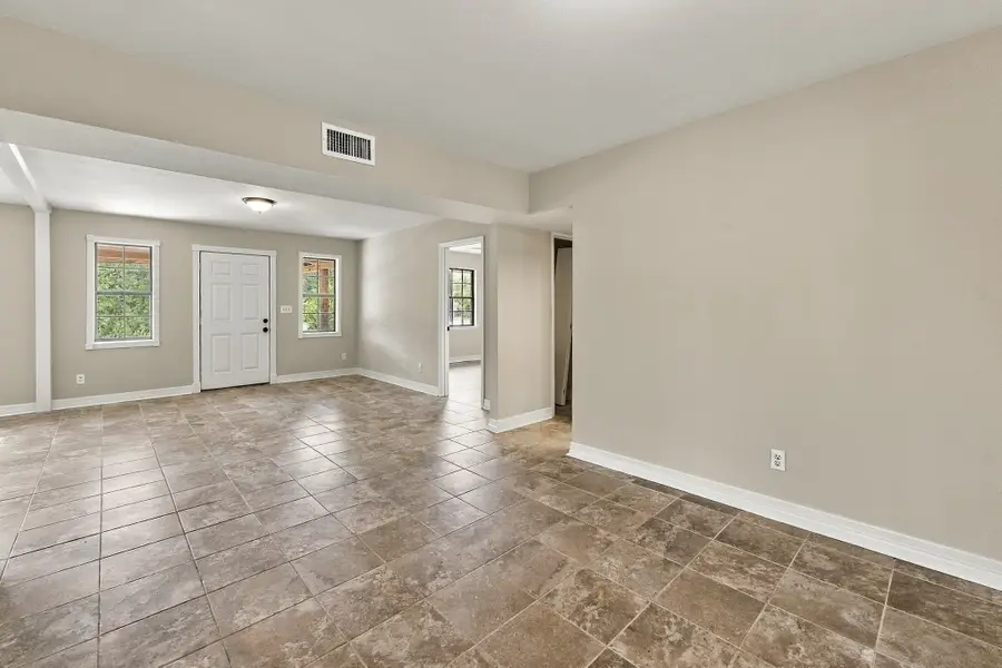 98 Oak Creek Drive, Huntsville, TX 77340 - #3