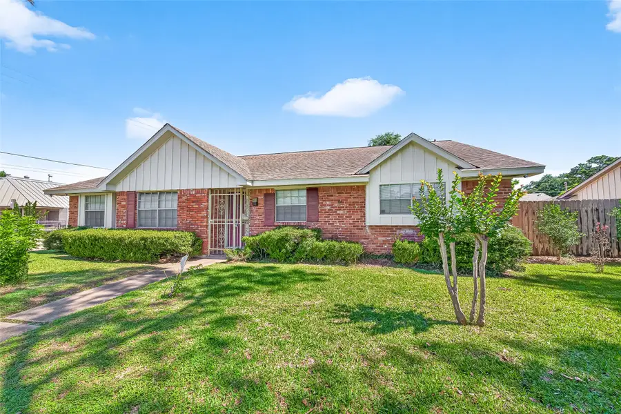 8022 Stroud Dr, Houston, TX 77036 - #3