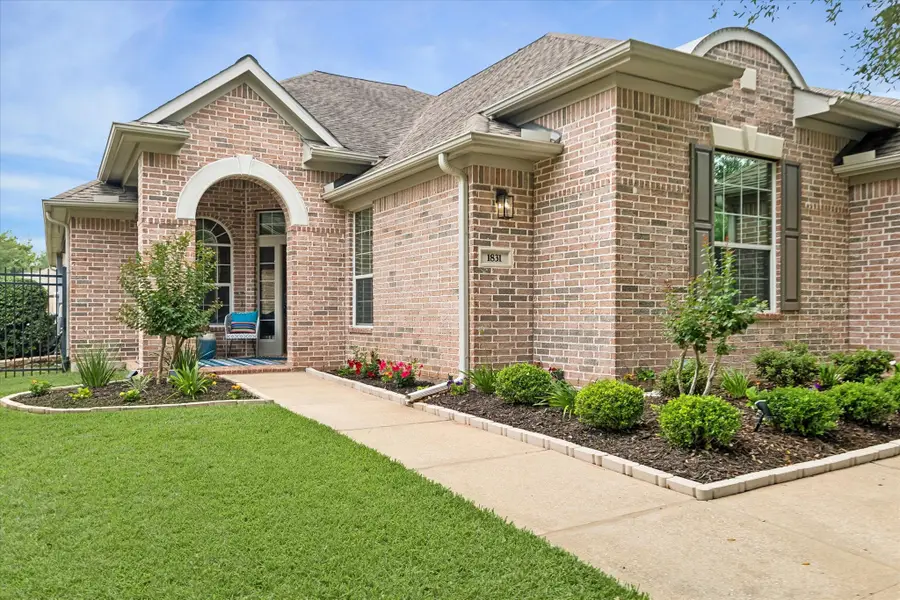 1831 Shadow Lake Drive, Sugar Land, TX 77479 - #2