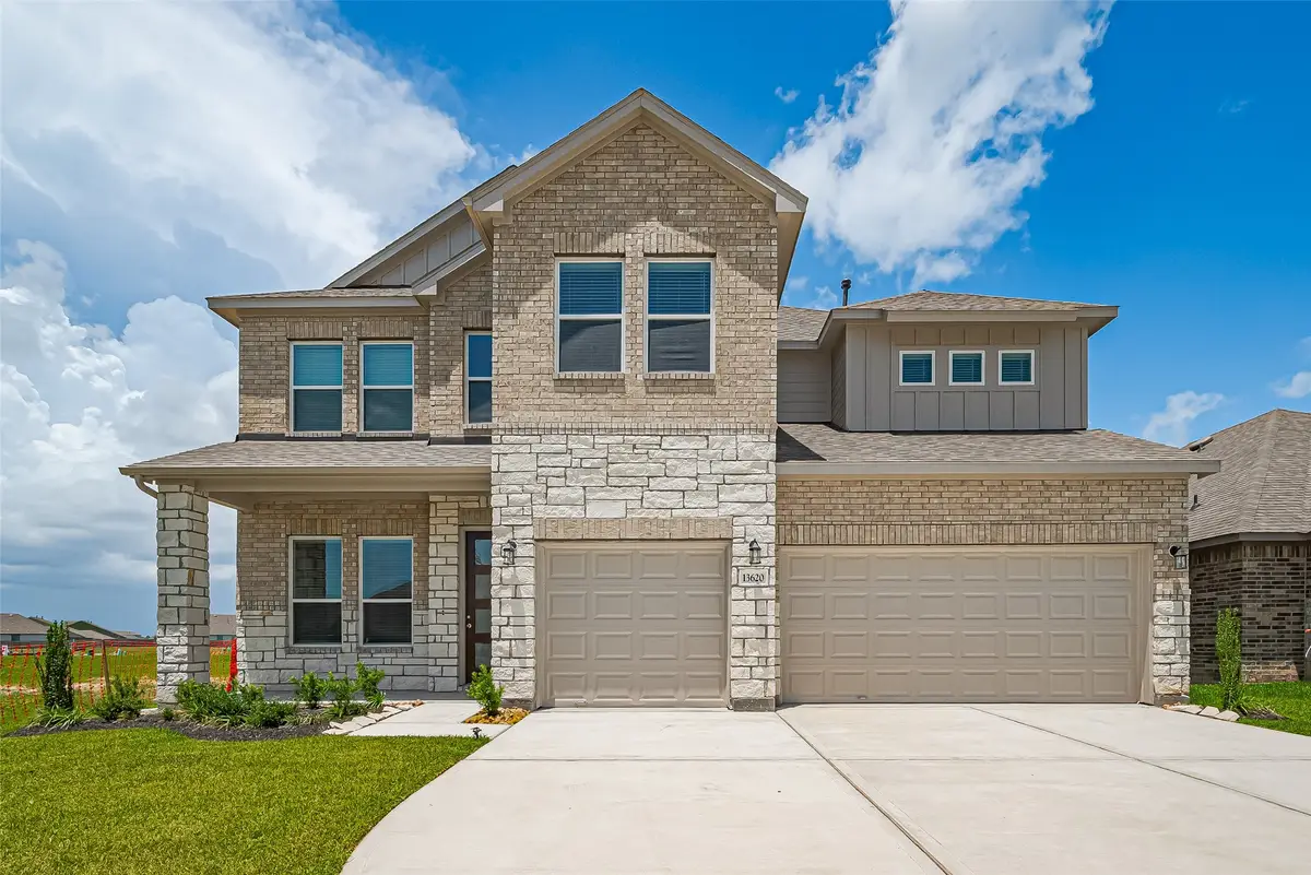 13620 Ballast Green Drive, Texas City, TX 77568 - Image #1