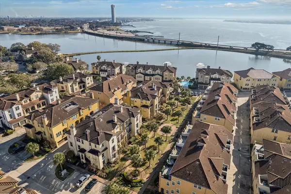 36 Elderwood Drive, Pasadena, TX 77058