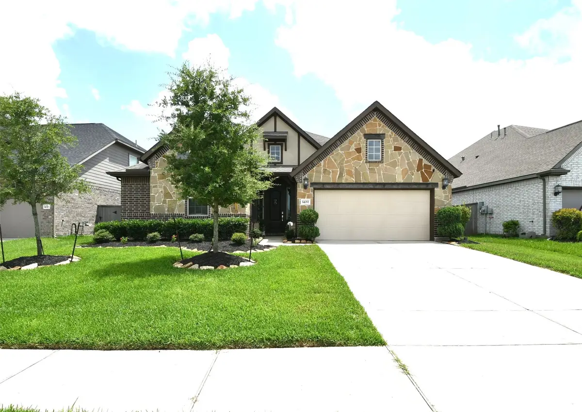 14011 Lago Creek Court, Rosharon, TX 77583 - Image #1