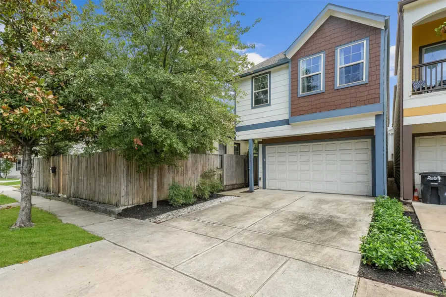 2107 Crockett Street, Houston, TX 77007 - Image #2
