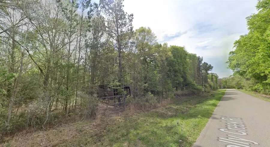 301 Holly Creek Rd, Cleveland, TX 77328 - Image #3