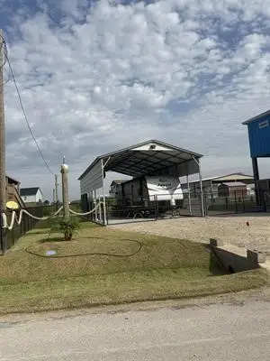 1765 Croaker Lane, Crystal Beach, TX 77650