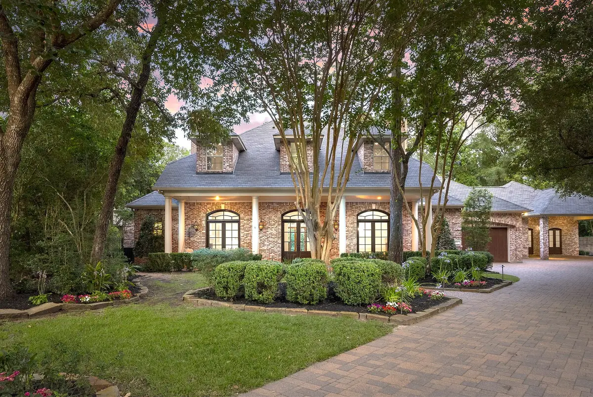 2 Hunnewell Way, The Woodlands, TX 77382 - #1