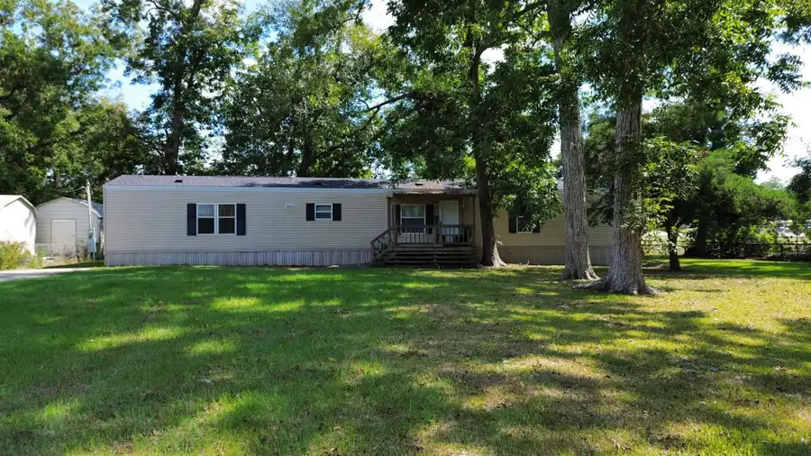 106 Gates Street, Devers, TX 77538 - #2