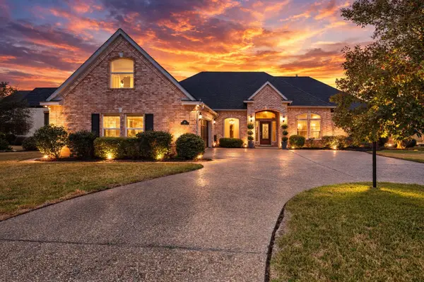 26 Englewood Court, Montgomery, TX 77356