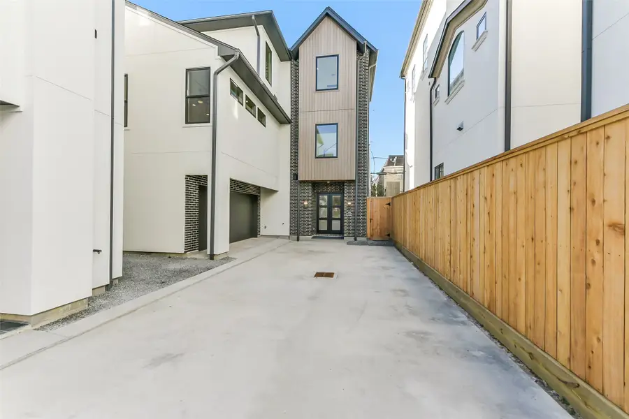 1902 Nantucket Drive, Houston, TX 77057 - #2