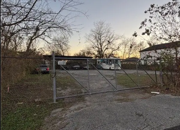 330 Connecticut Street, Houston, TX 77029