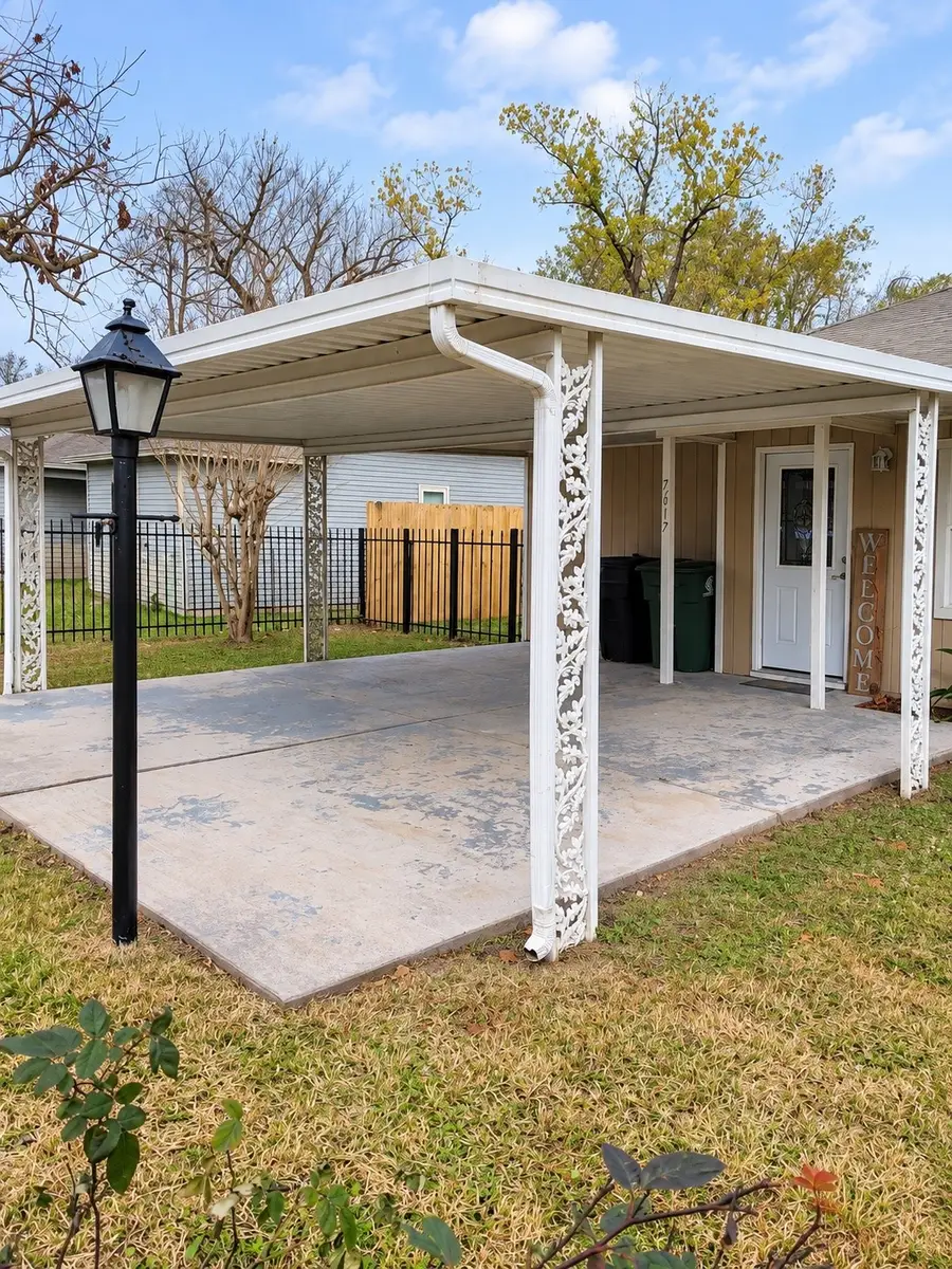 7617 Delavan Drive, Houston, TX 77028 - #2