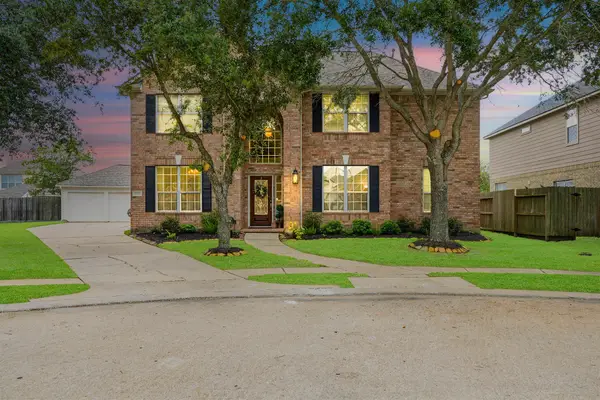 2211 Indigo Cove Court, League City, TX 77573