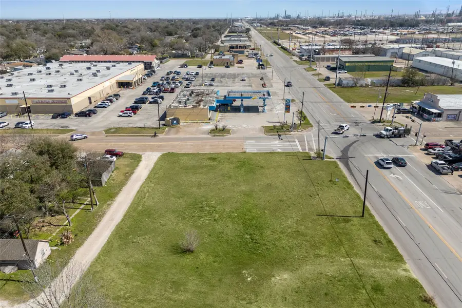 2102 Texas Avenue, Texas City, TX 77590 - #2