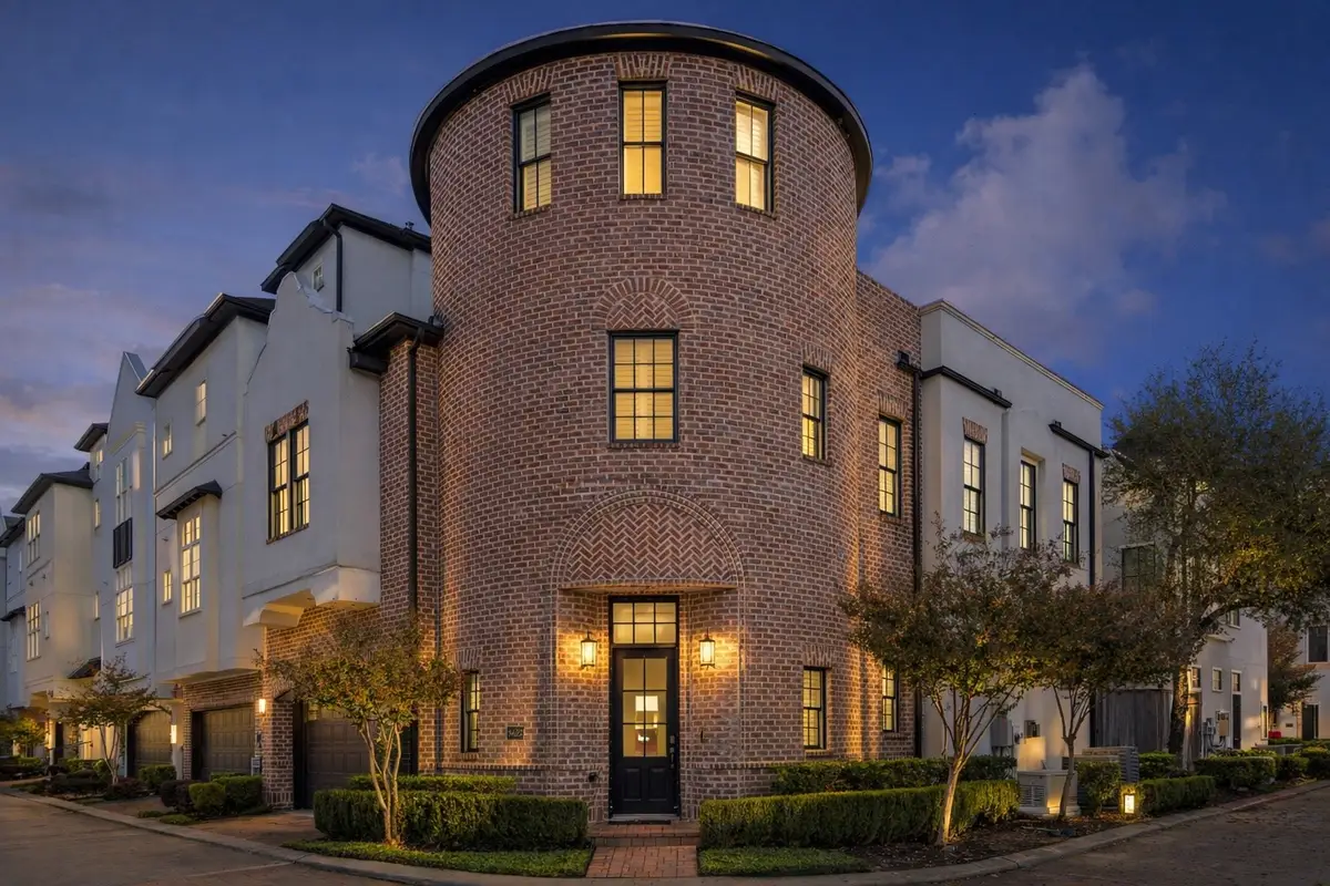 5622 Cohn Meadow Lane, Houston, TX 77007 - Image #1