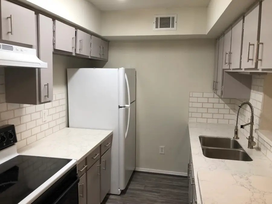 2100 S Wilcrest Drive S #121, Houston, TX 77042 - #3