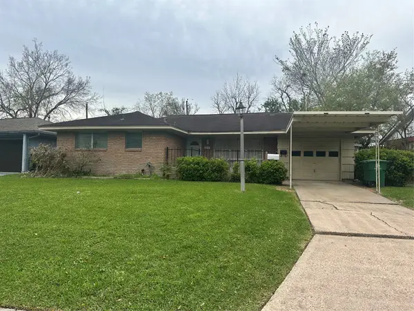 6841 Concho Street, Hockley, TX 77074