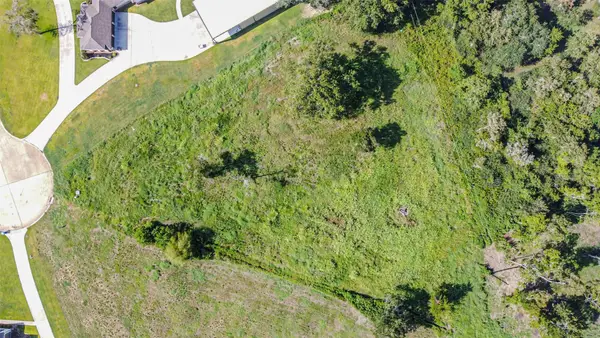 5610 Arrowhead Point Drive, Baytown, TX 77523