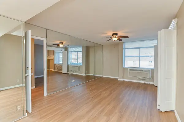7520 Hornwood Drive #201W, Houston, TX 77036