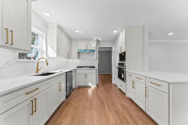 7911 Kleingreen Lane, Spring, TX 77379