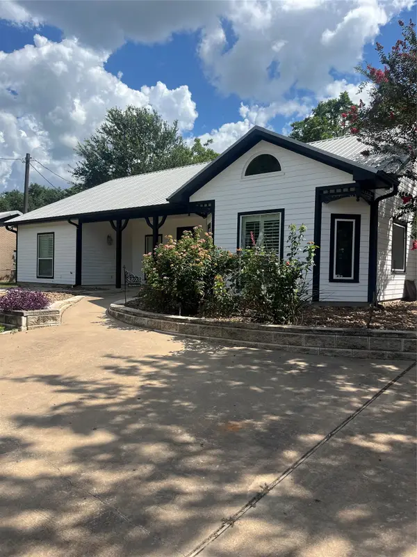 8393 Bermuda Street, Industry, TX 78944