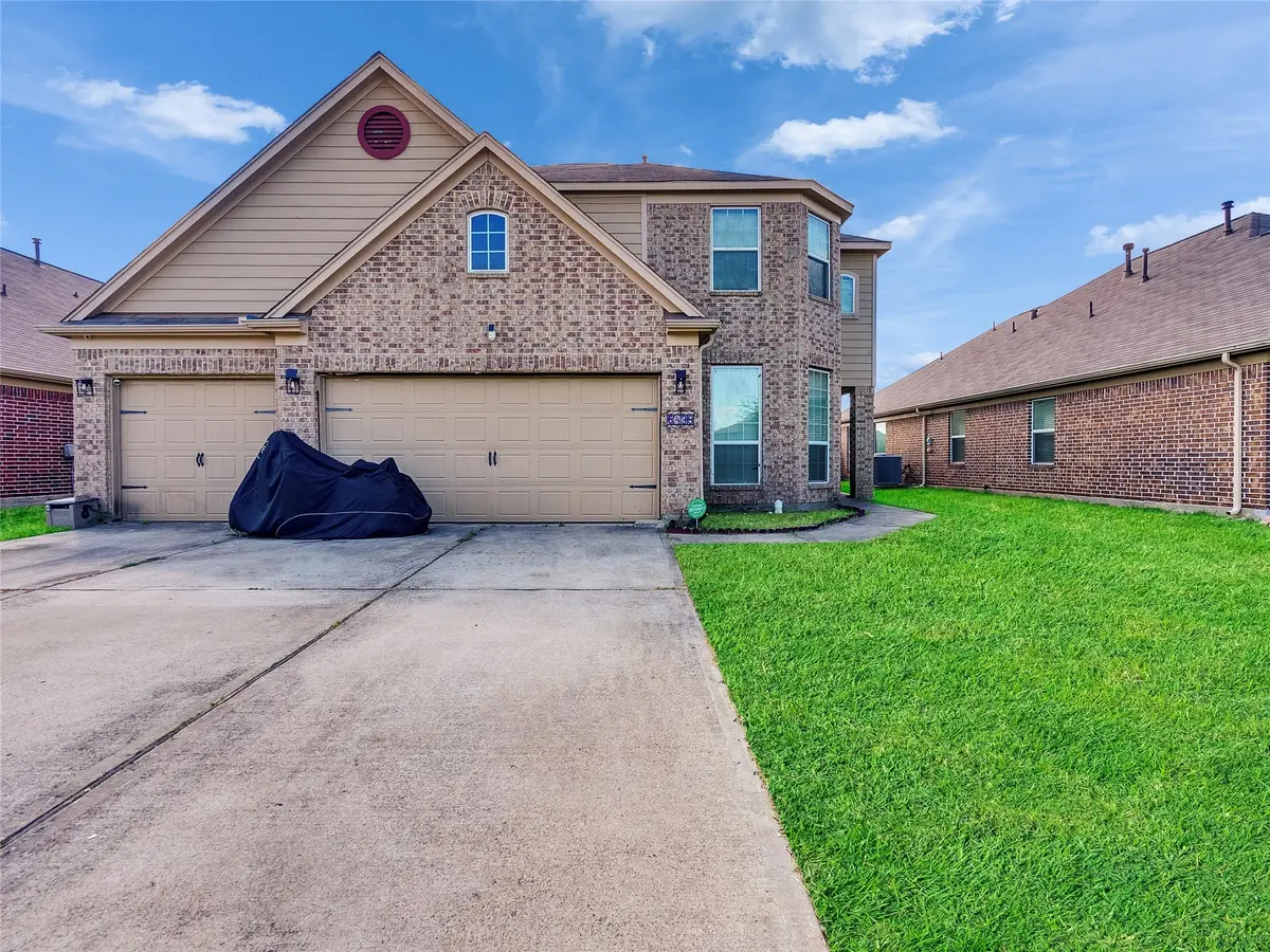 5438 Seabird Street, Baytown, TX 77521 - Image #1
