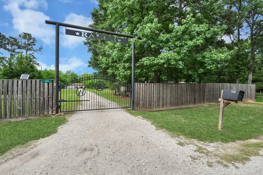 585 County Road 3796, Cleveland, TX 77328 - #2