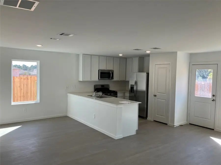 9018 Song Sparrow Way, Baytown, TX 77521 - Image #3