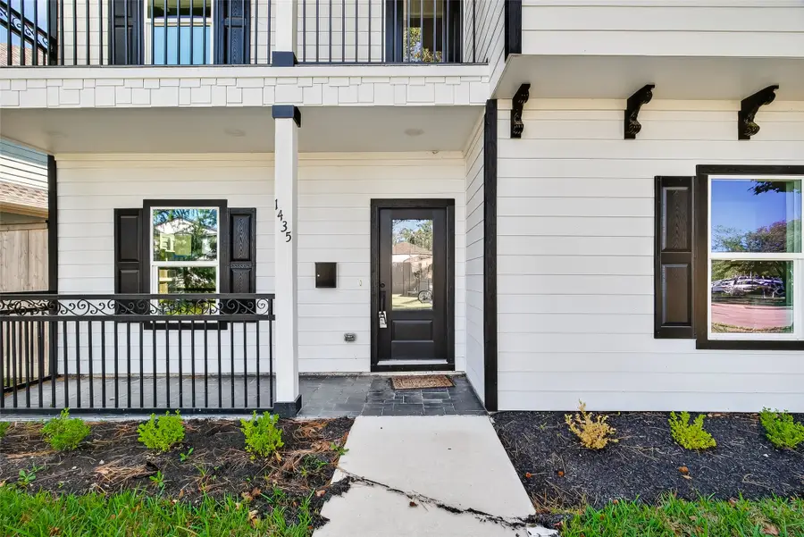 1435 Overhill Street, Houston, TX 77018 - Image #3