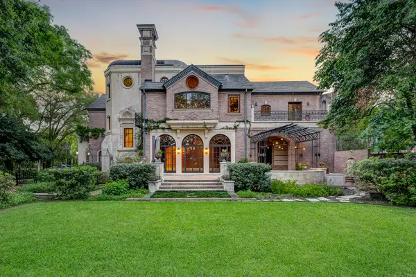 10 Waverly Court, Houston, TX 77005