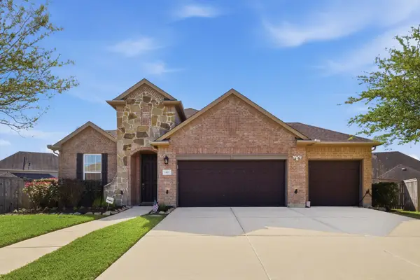 1907 Gianna Bella Court, Pearland, TX 77089