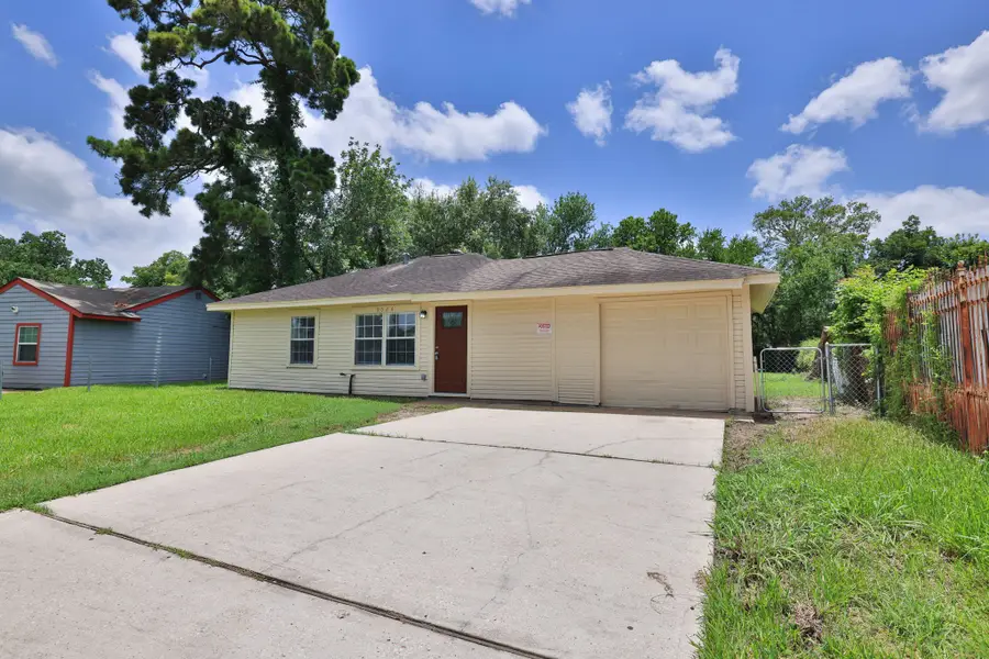 9026 Lake Forest Boulevard, Houston, TX 77078 - #3