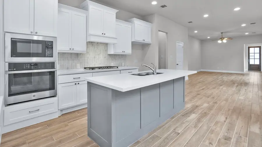 30314 Ruby Forest Court, Magnolia, TX 77354 - Image #2