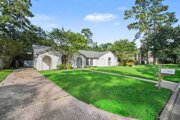 12614 Rocky Hill Drive, Houston, TX 77066