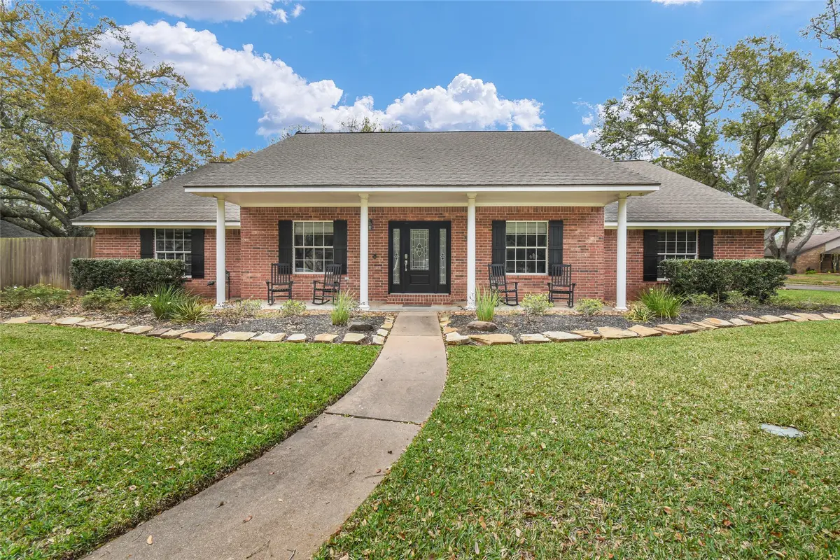 52 Dewberry Court, Lake Jackson, TX 77566 - #1