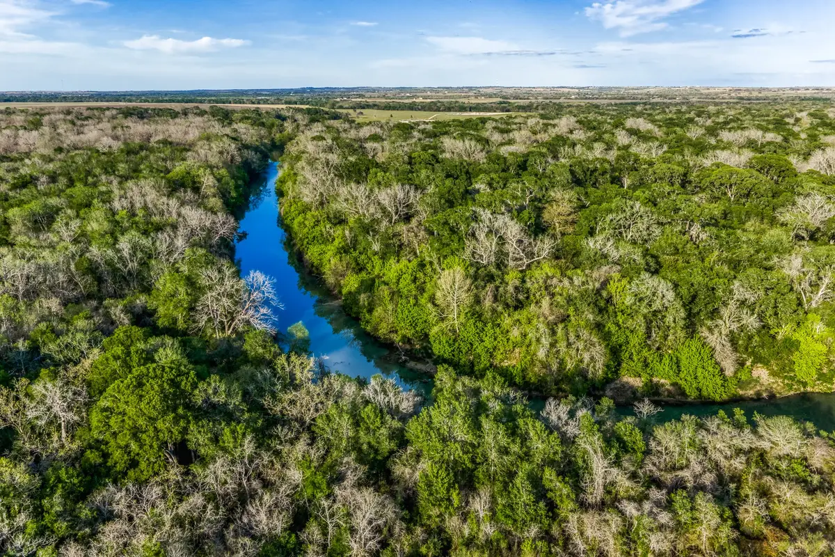 687 County Road 340, Gonzales, TX 78629 - #1