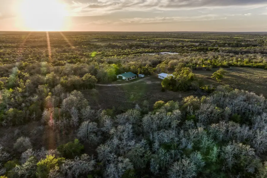687 County Road 340, Gonzales, TX 78629 - #2