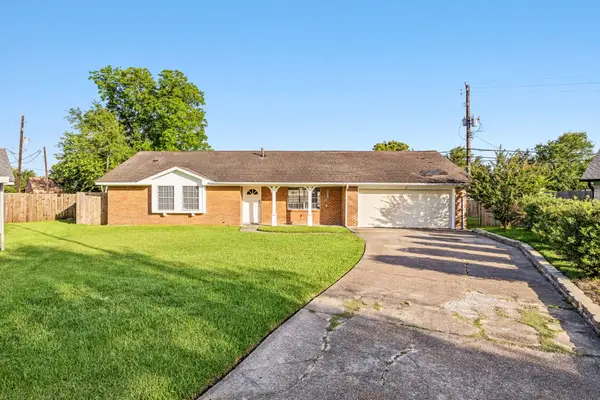 4502 Sage Circle, Baytown, TX 77521