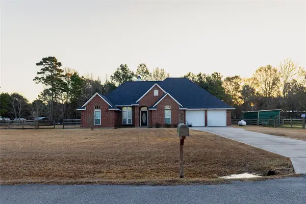 15913 Enloe Street, Splendora, TX 77372