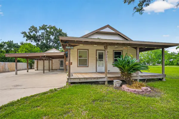 4220 Alabama Avenue, Dickinson, TX 77539