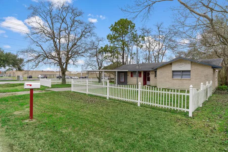 3230 Virginia Street, La Marque, TX 77568 - Image #2