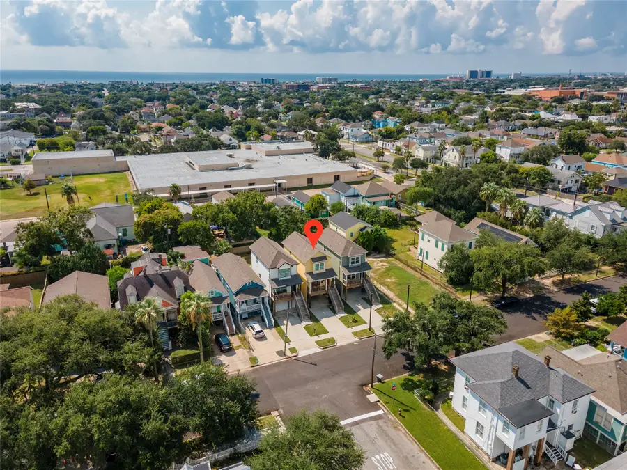 3535 Avenue M, Galveston, TX 77550 - #3