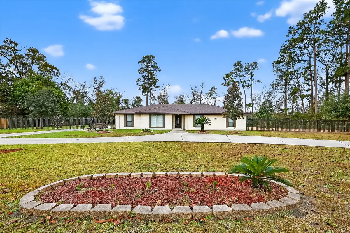 1011 Chateau Woods Parkway Drive, Conroe, TX 77385 - Image #1