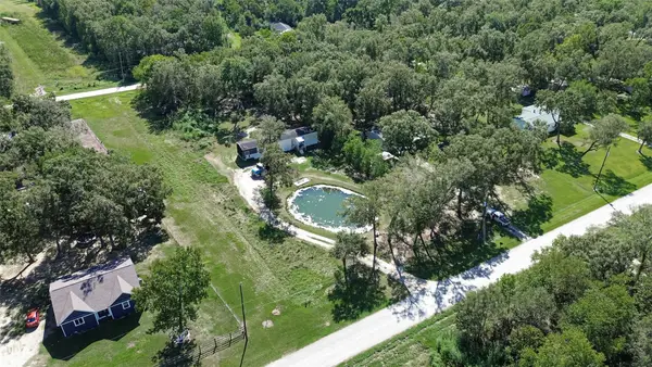 124 County Road 4017, Dayton, TX 77535