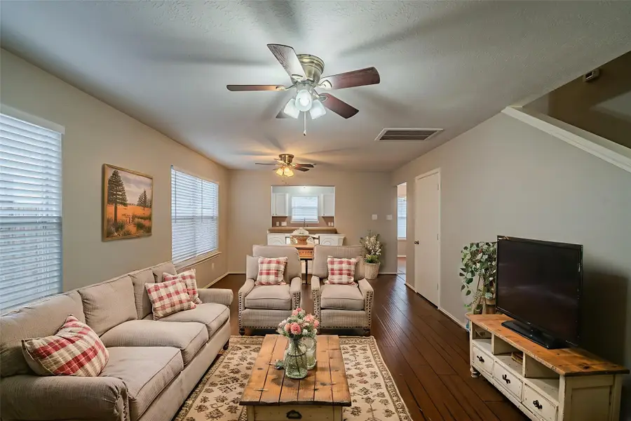 1402 Rising Springs Lane, Houston, TX 77073 - Image #2