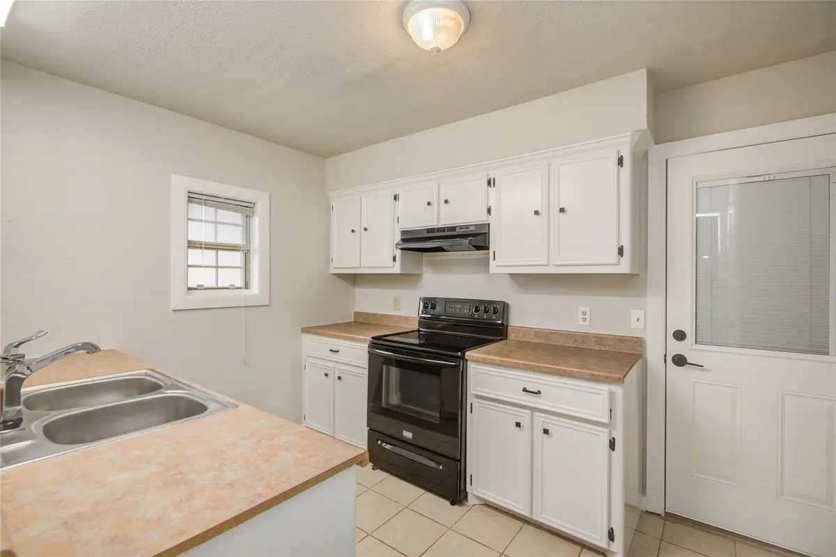 1602 N Avenue N, Freeport, TX 77541 - Image #1