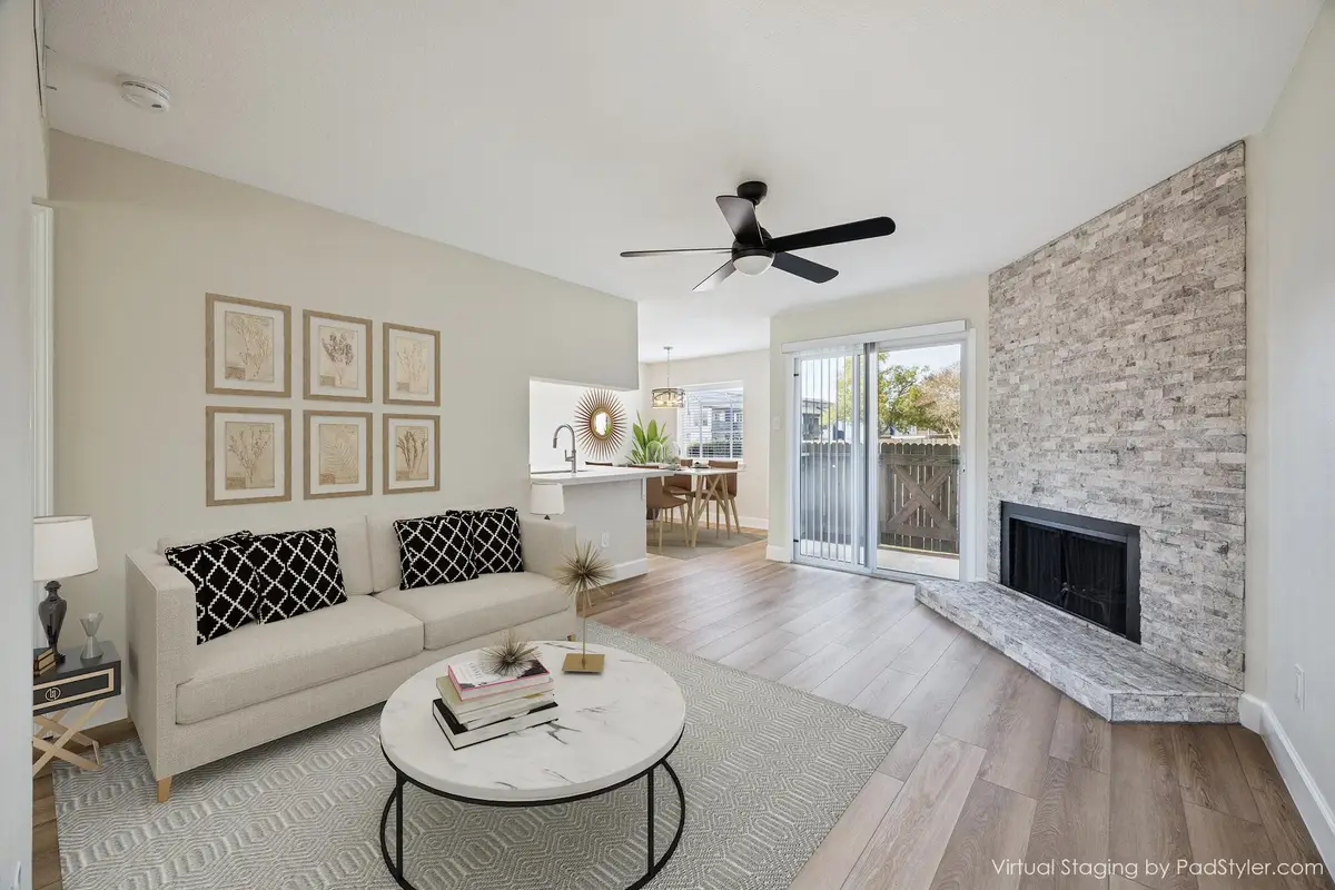 18800 Egret Bay Boulevard #907, Houston, TX 77058 - Image #1