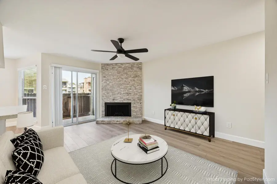 18800 Egret Bay Boulevard #907, Houston, TX 77058 - Image #3